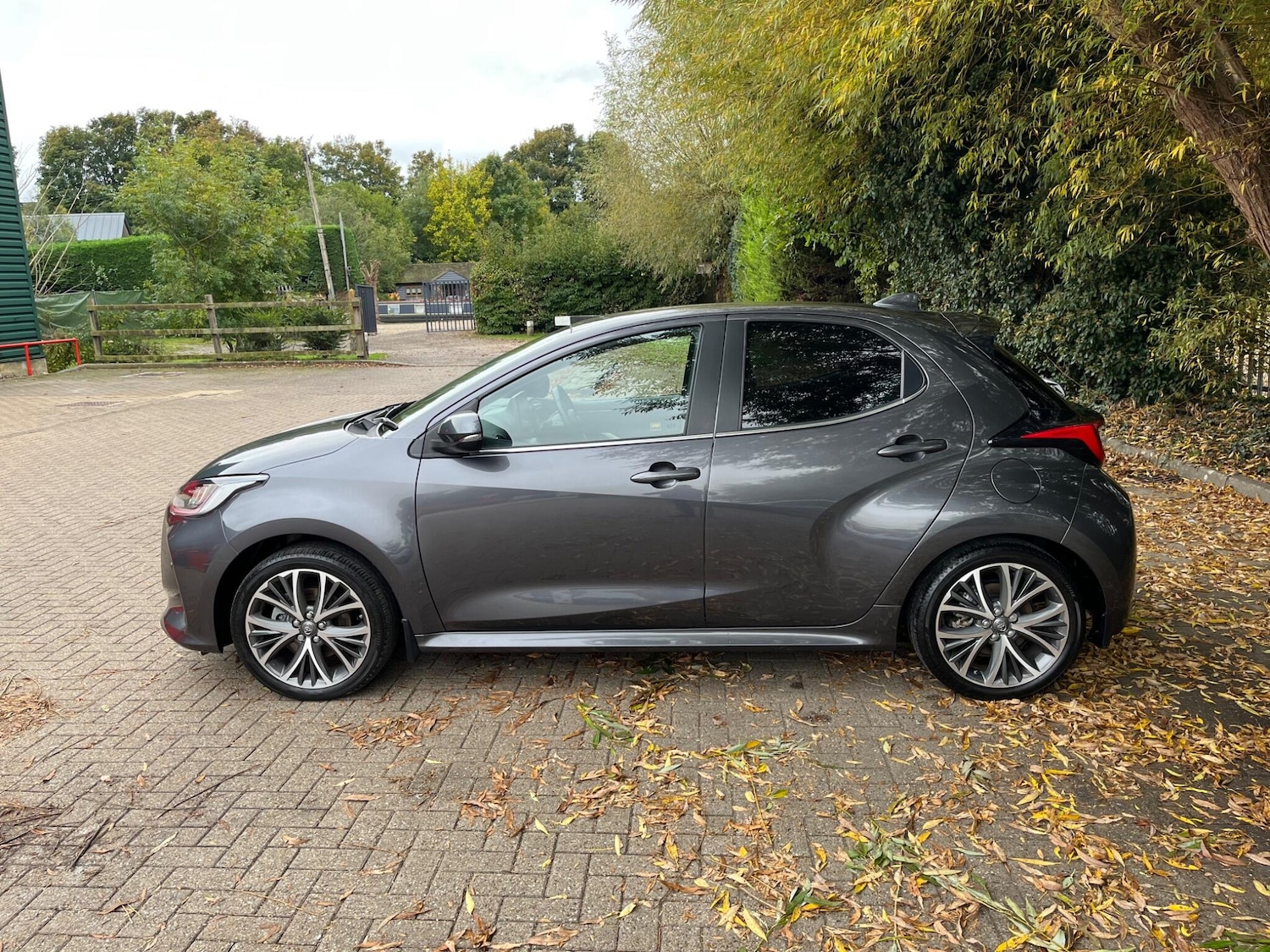 Used Toyota Yaris 2022 for sale - 76989948: Photo 12