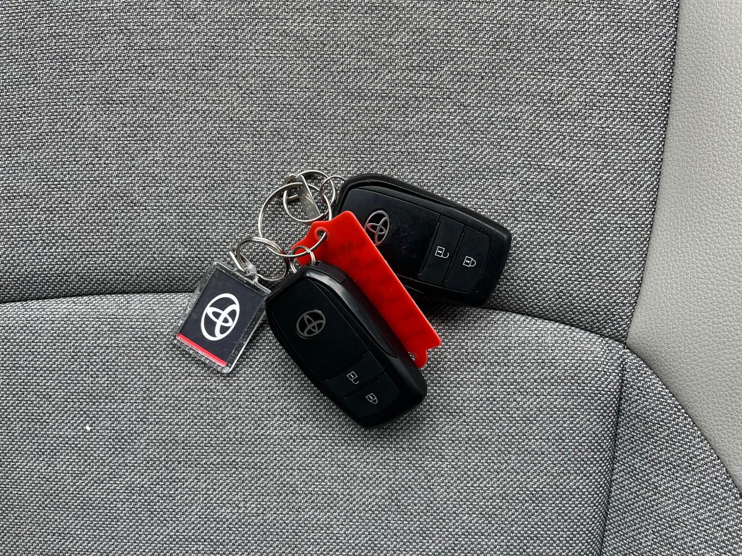 Used Toyota Yaris 2022 for sale - 76989948: Photo 33