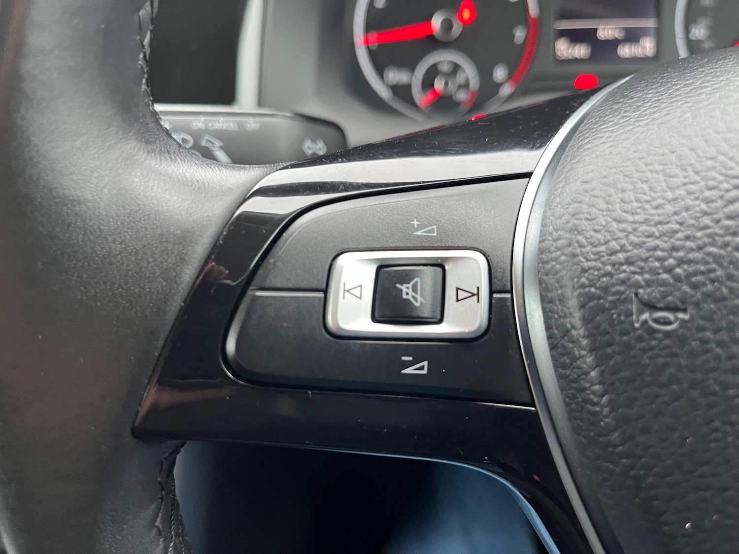 Used Volkswagen Polo 2018 for sale - 77290877: Photo 29