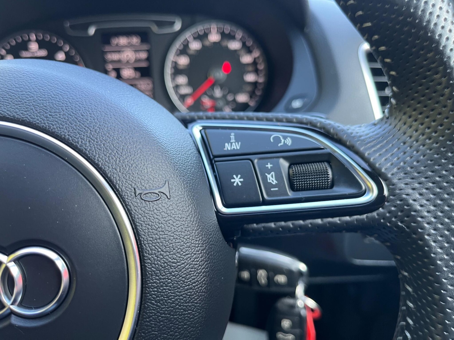 Used Audi Q3 2014 for sale - 75905506: Photo 30