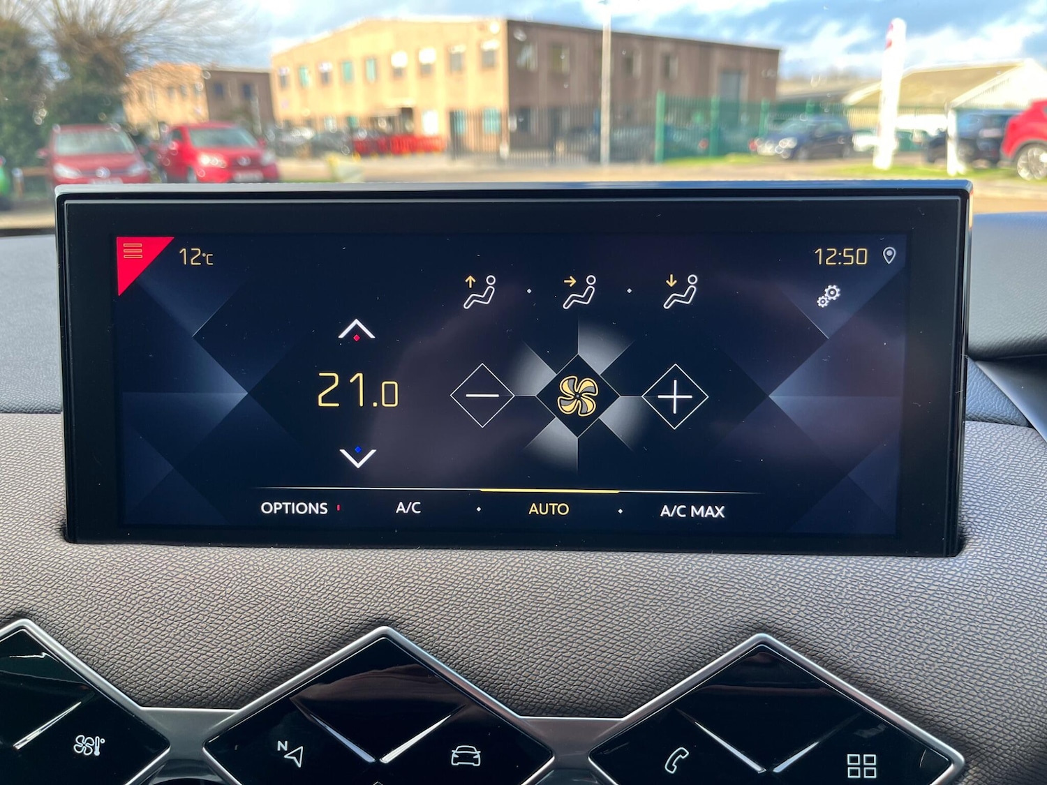 Used DS Automobiles DS 3 Crossback 2019 for sale - 76781009: Photo 21