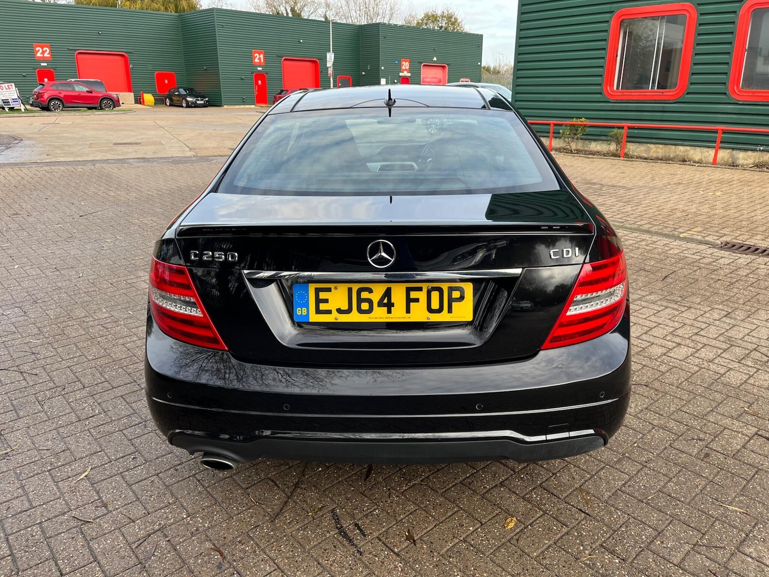 Used Mercedes-Benz C Class 2015 for sale - 76993015: Photo 9