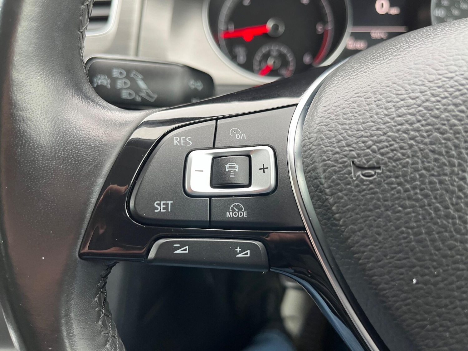 Used Volkswagen Golf 2013 for sale - 76032124: Photo 28