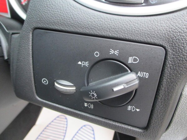 Used Ford Focus 2010 for sale - 72126865: Photo 32