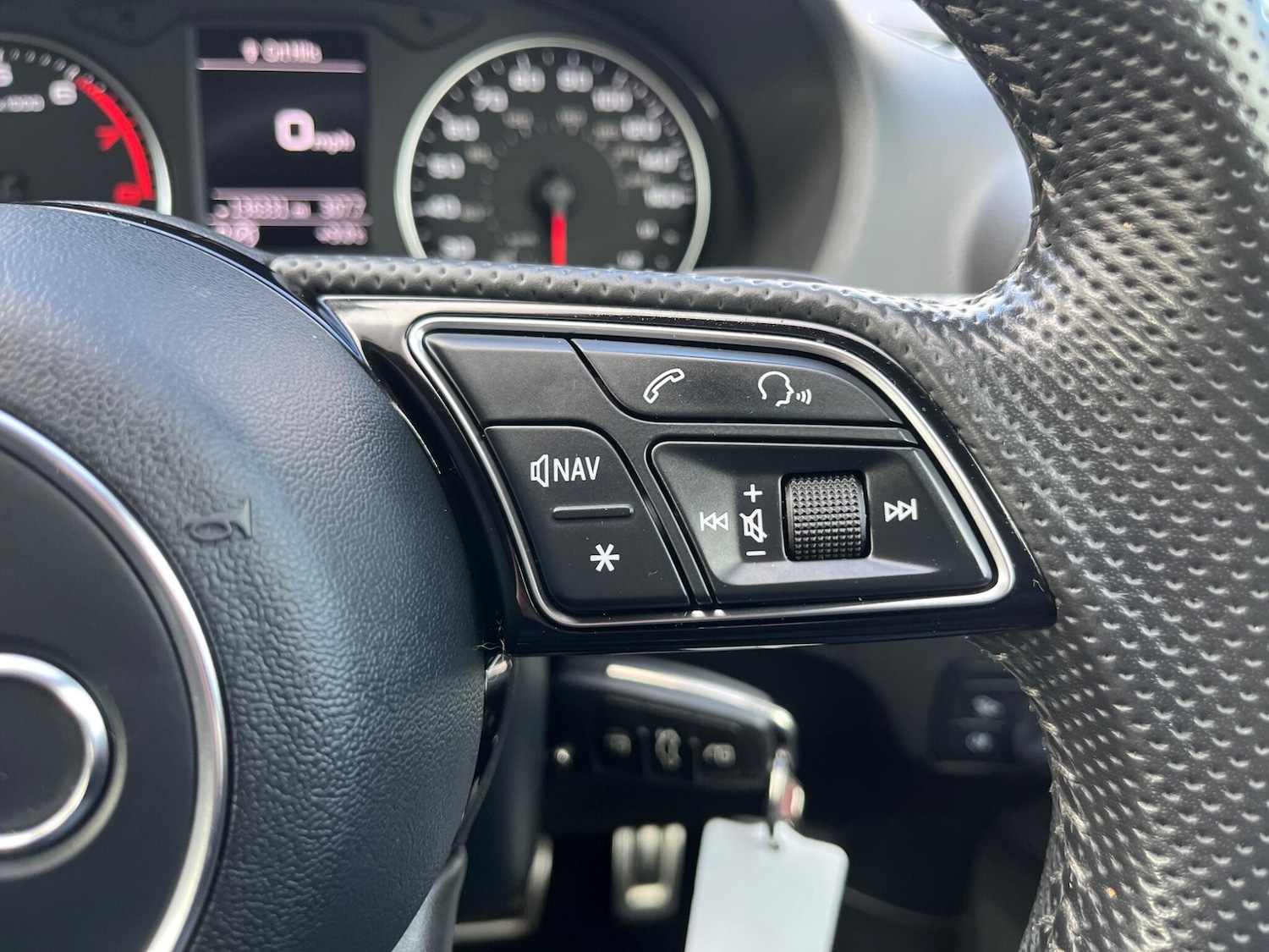 Used Audi Q2 2017 for sale - 77081807: Photo 32