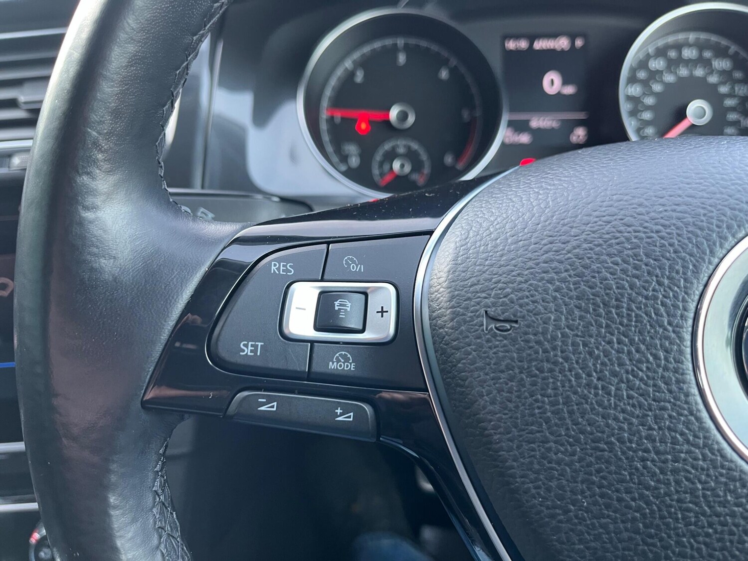 Used Volkswagen Golf 2017 for sale - 77039754: Photo 30