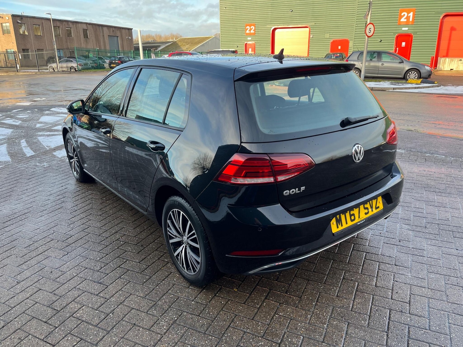 Used Volkswagen Golf 2017 for sale - 77039754: Photo 7