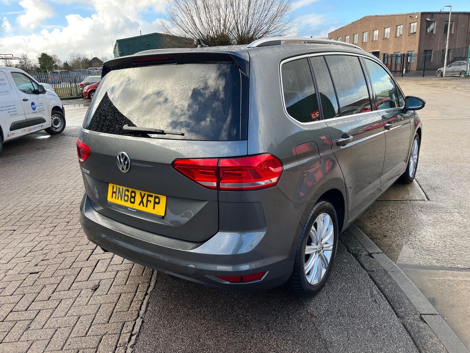 Used Volkswagen Touran 2018 for sale - 77175793: Photo 10
