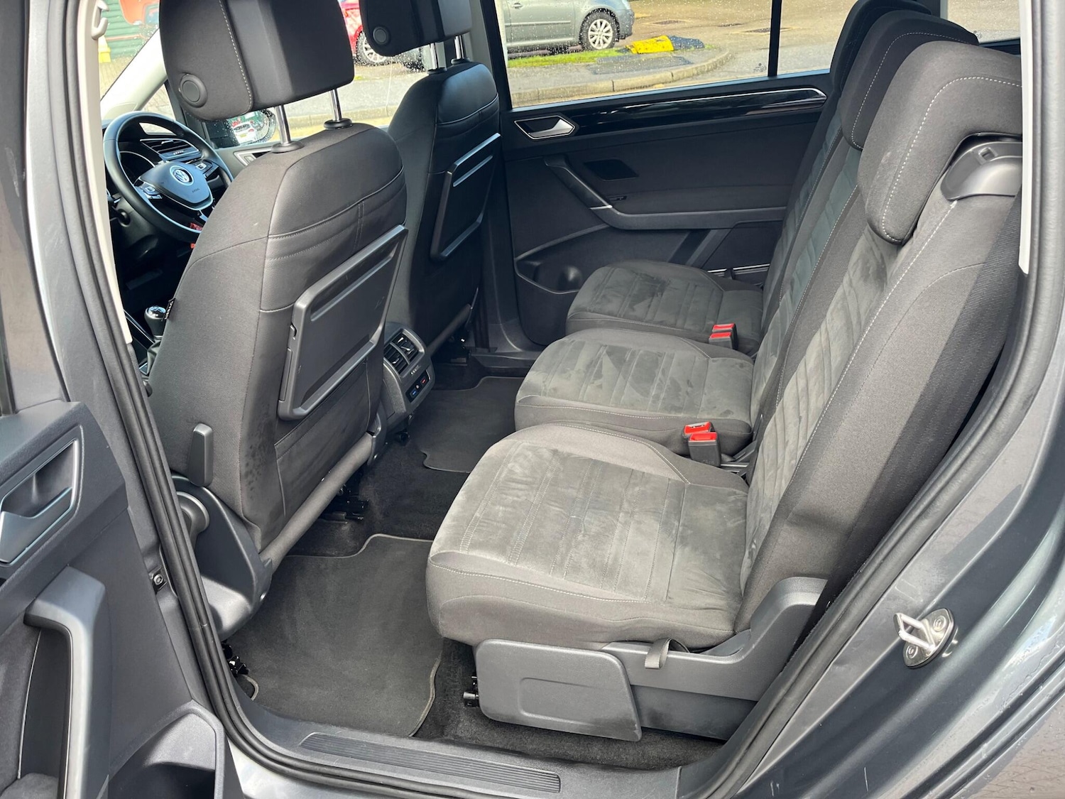 Used Volkswagen Touran 2018 for sale - 77175793: Photo 23