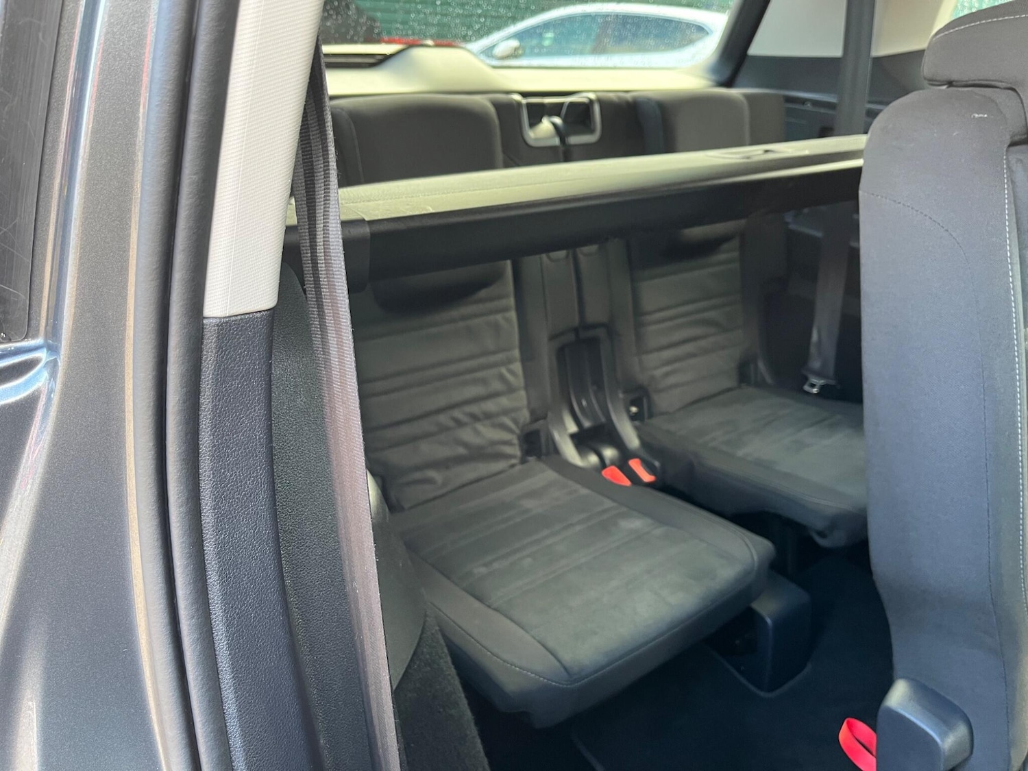 Used Volkswagen Touran 2018 for sale - 77175793: Photo 28