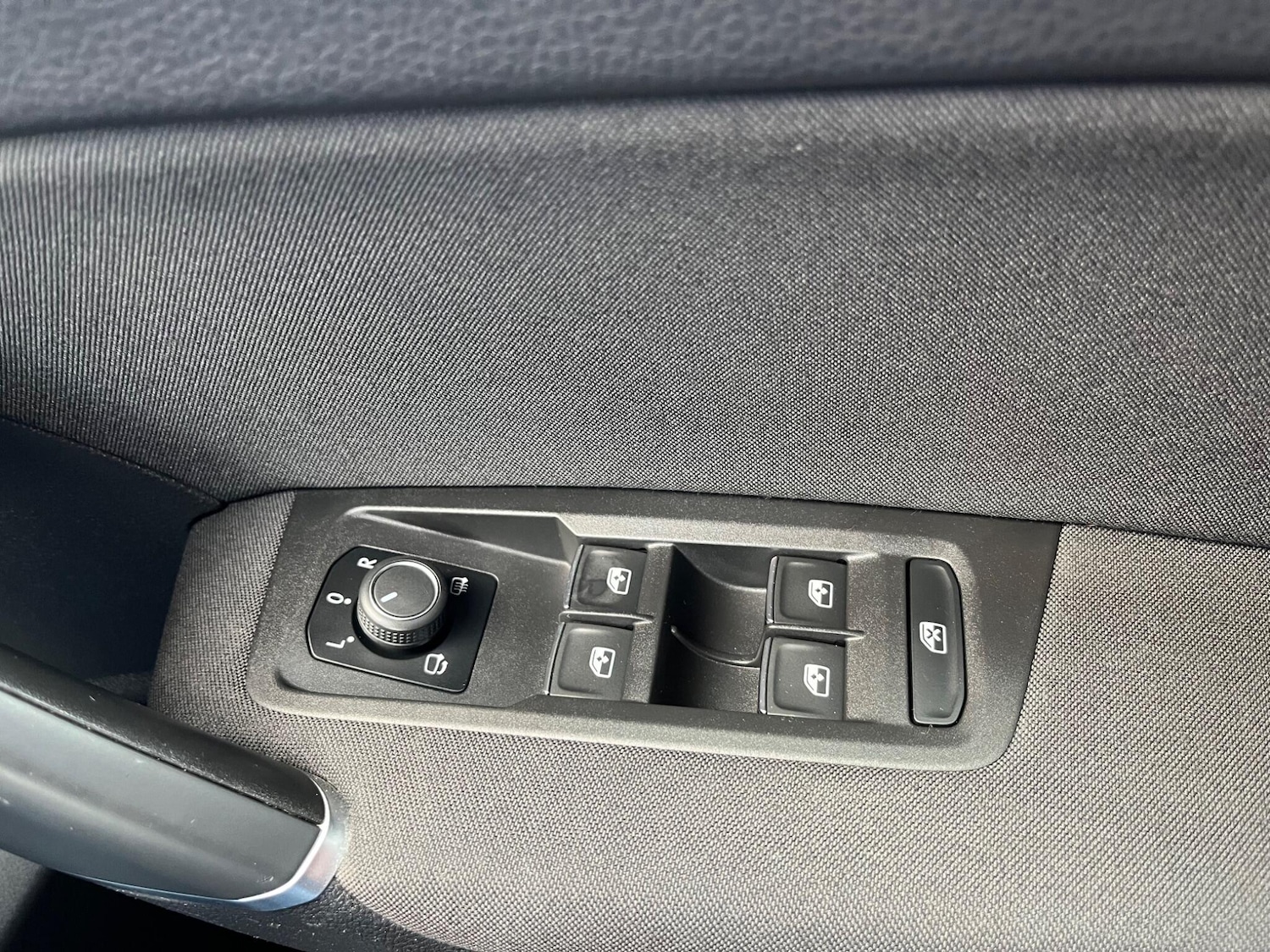 Used Volkswagen Touran 2018 for sale - 77175793: Photo 35