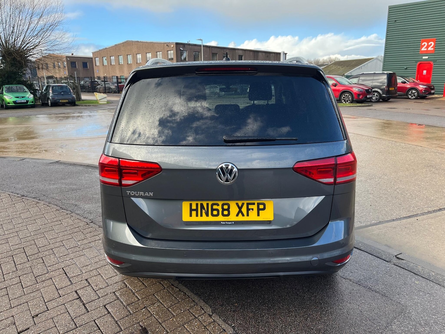 Used Volkswagen Touran 2018 for sale - 77175793: Photo 9