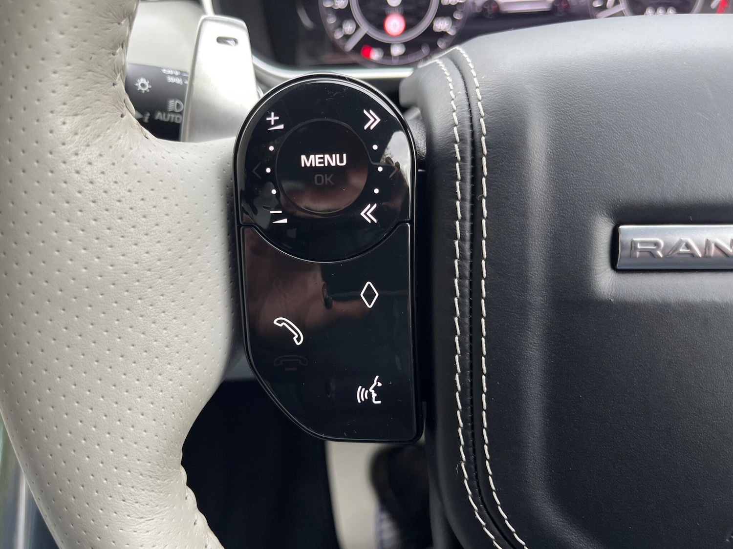 Used Land Rover Range Rover Sport 2020 for sale - 76201072: Photo 32