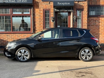 Used Nissan Pulsar 2014 for sale - 79279489: Photo