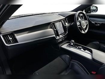 Used Volvo V90 2022 for sale - 75614121: Photo