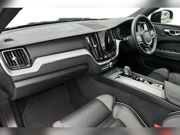 Used Volvo XC60 2022 for sale - 75153675: Photo