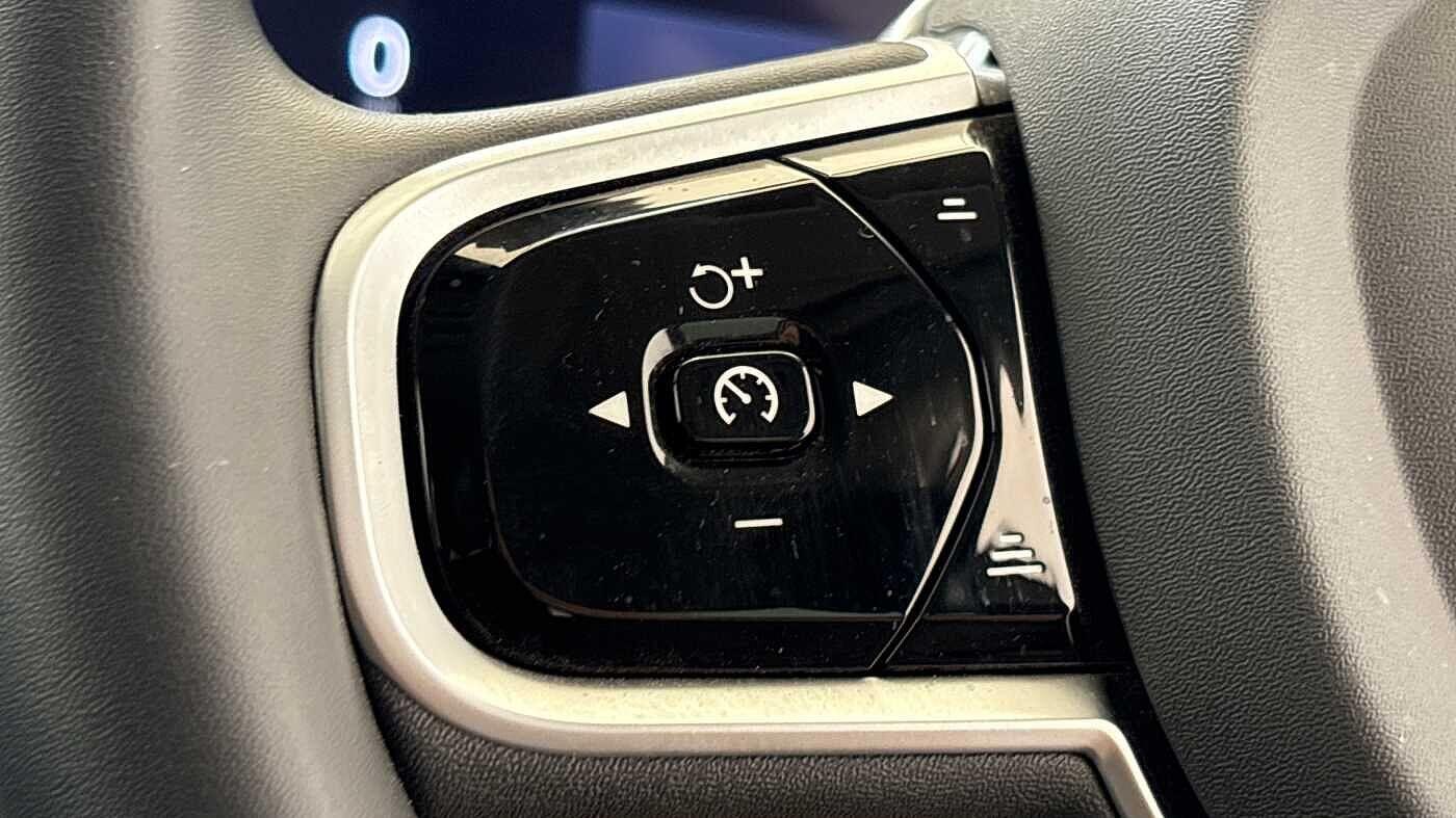 Used Volvo XC90 2025 for sale - 75978641: Photo 31