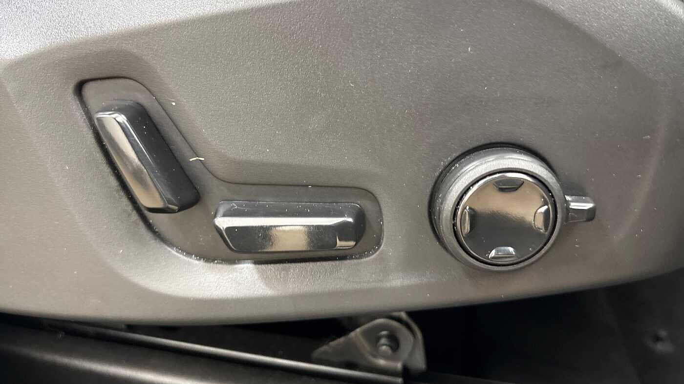 Used Volvo XC90 2025 for sale - 76072572: Photo 28