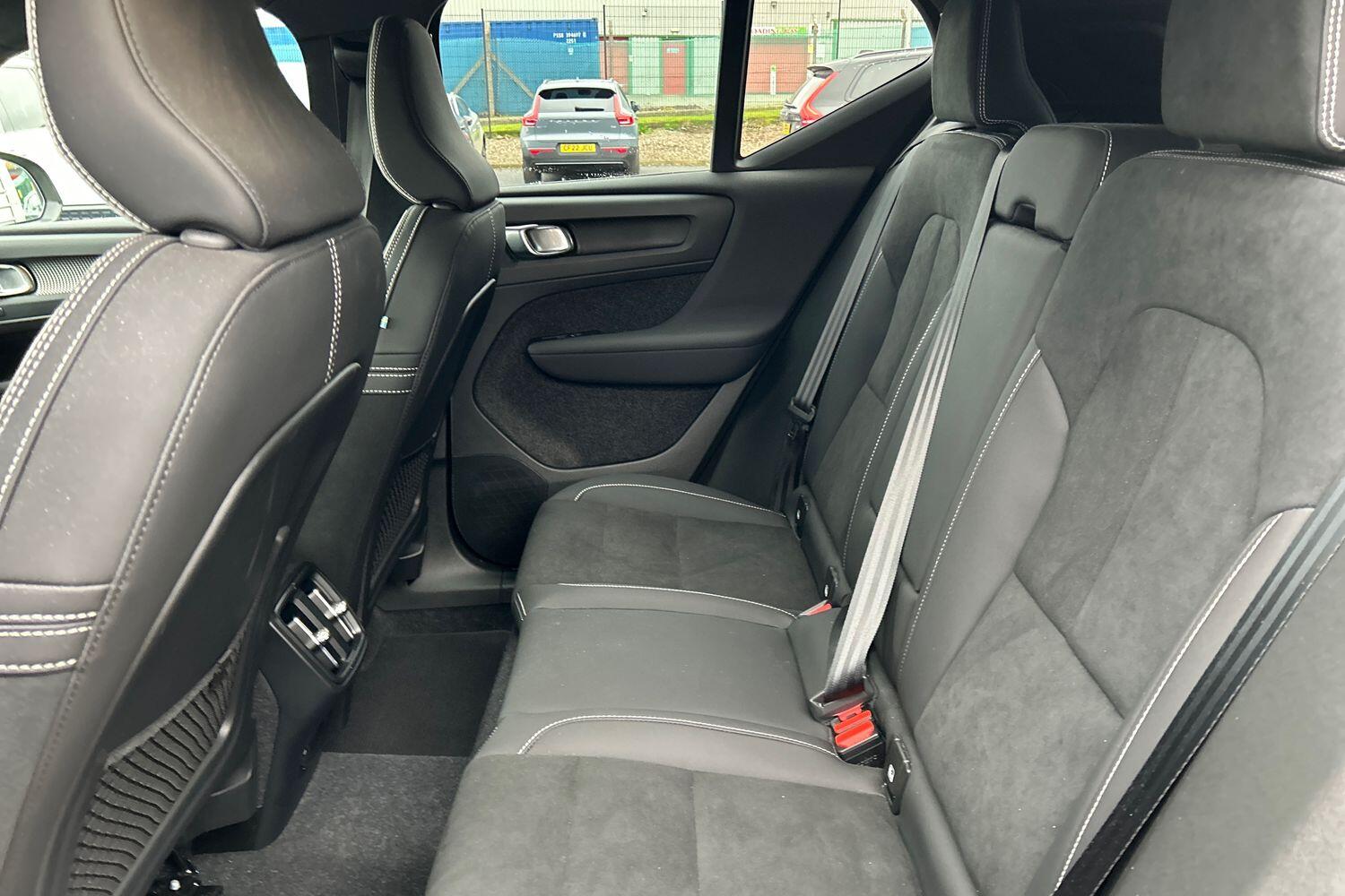 Used Volvo XC40 2023 for sale - 76158592: Photo 18
