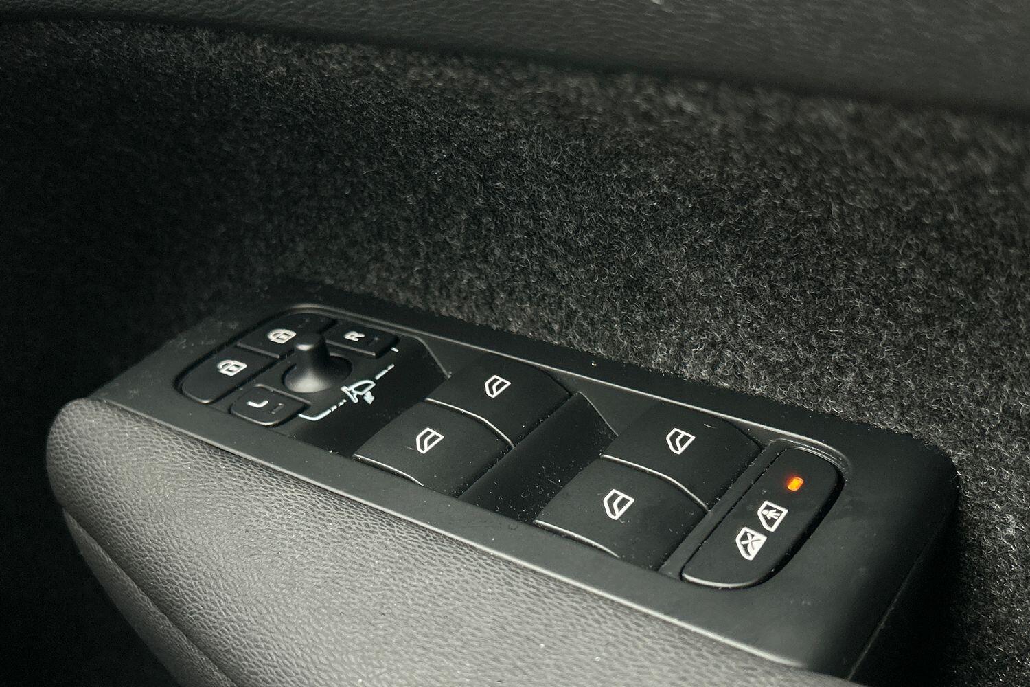 Used Volvo XC40 2023 for sale - 76158592: Photo 23