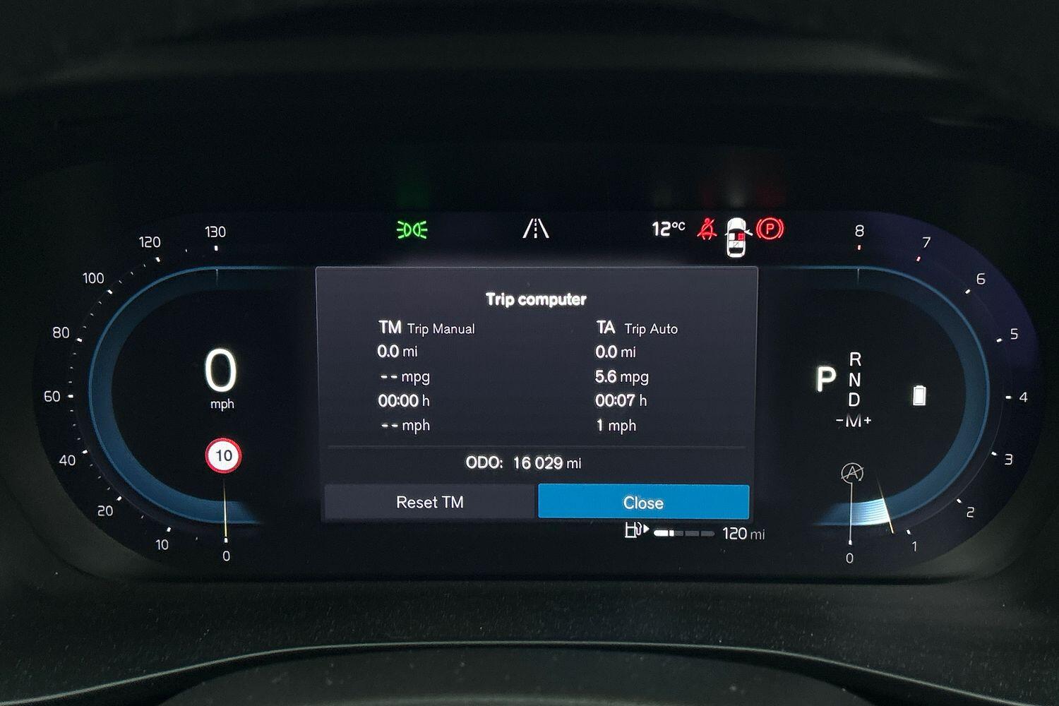 Used Volvo XC40 2023 for sale - 76158592: Photo 8