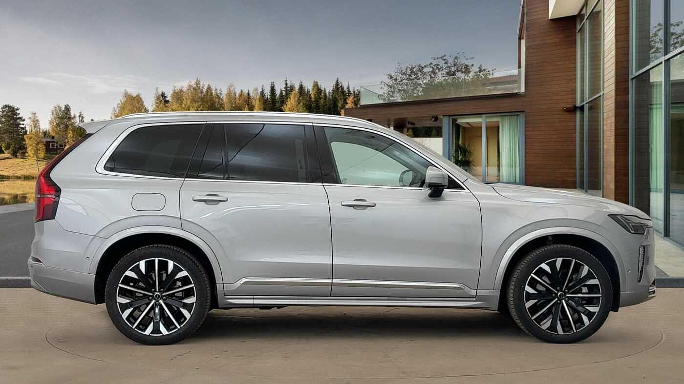Used Volvo XC90 2025 for sale - 76073229: Photo 2