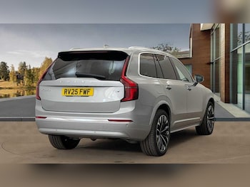 Used Volvo XC90 2025 for sale - 76073229: Photo 3