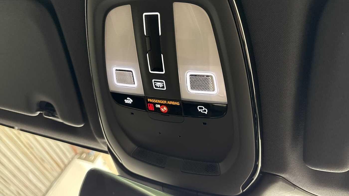 Vehicle 33