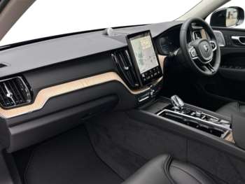 Used Volvo XC60 2025 for sale - 75050775: Photo