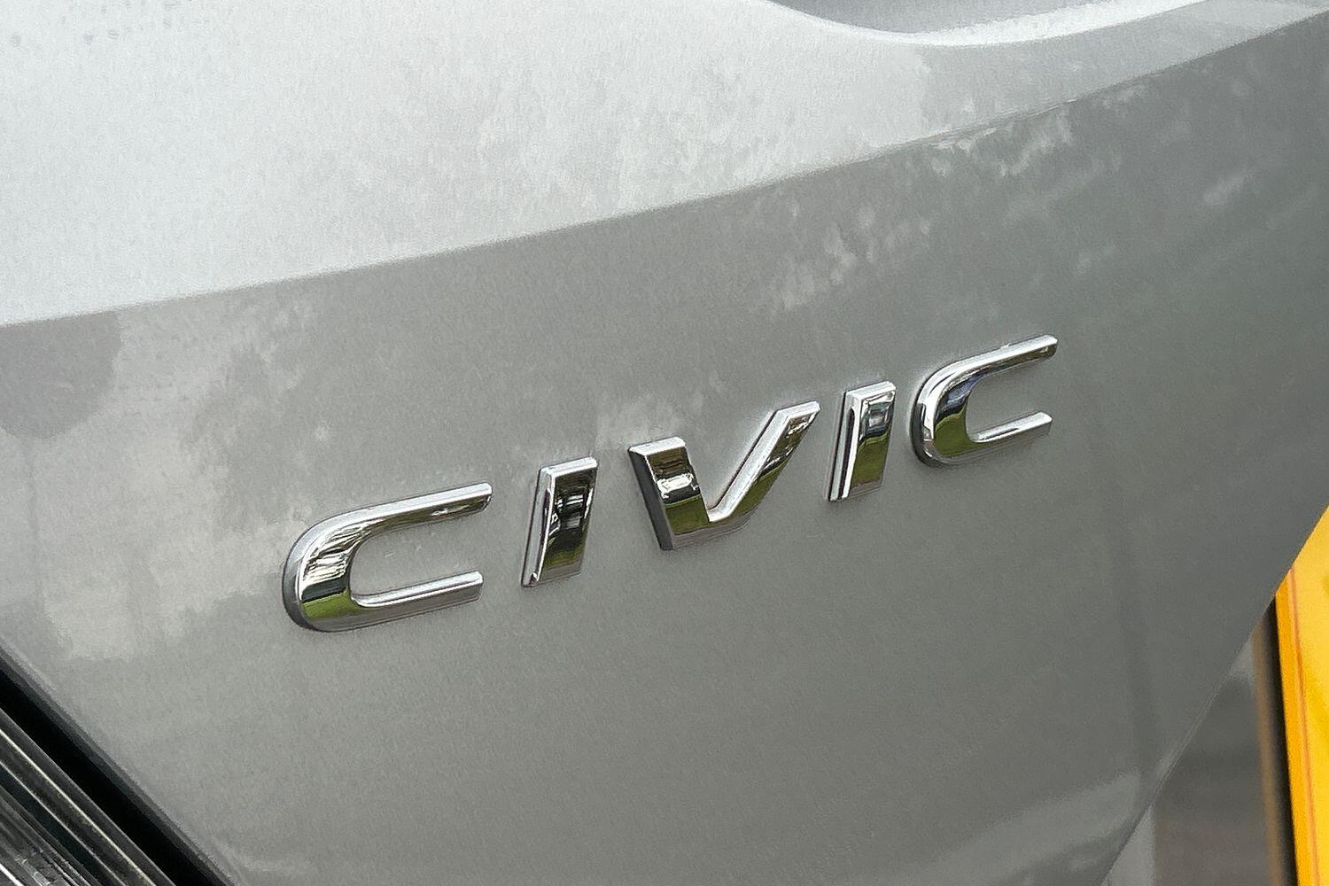 Used Honda Civic 2017 for sale - 76094199: Photo 31
