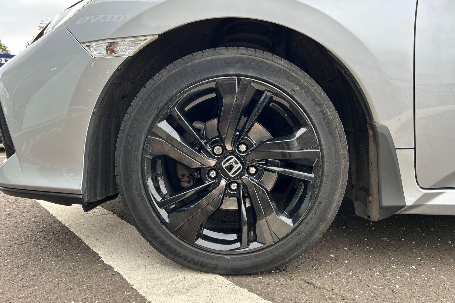 Used Honda Civic 2017 for sale - 76094199: Photo 5