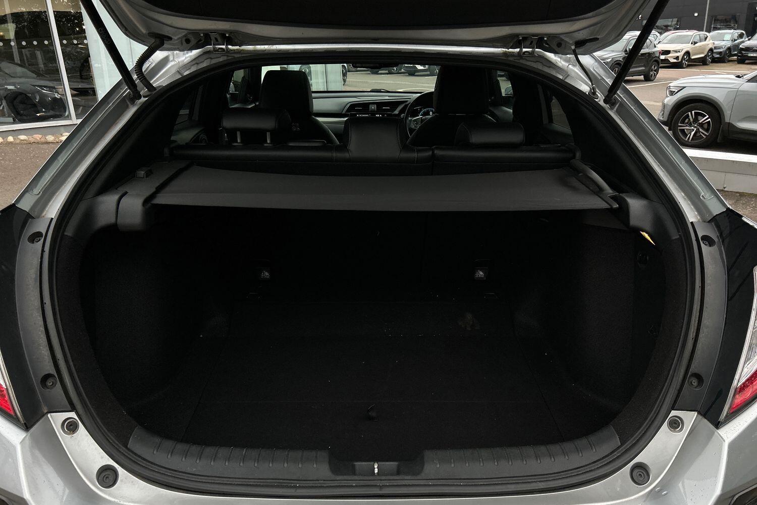 Used Honda Civic 2017 for sale - 76094199: Photo 8