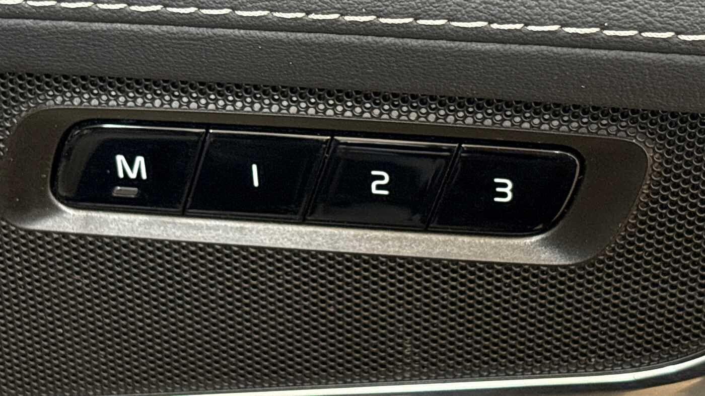 Used Volvo XC90 2025 for sale - 76071845: Photo 25