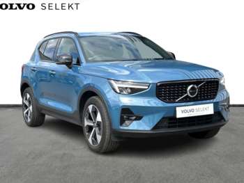 2024 (74) - Plus, B3 Mild hybrid, Petrol, Dark 5-Door