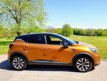 Used Renault Captur 2020 for sale - 78373599: Photo