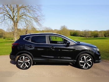 Used Nissan Qashqai 2017 for sale - 78373614: Photo