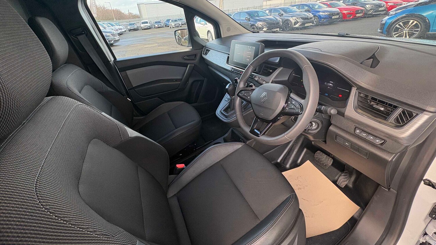 Used Renault Kangoo 2025 for sale - 77860070: Photo 9