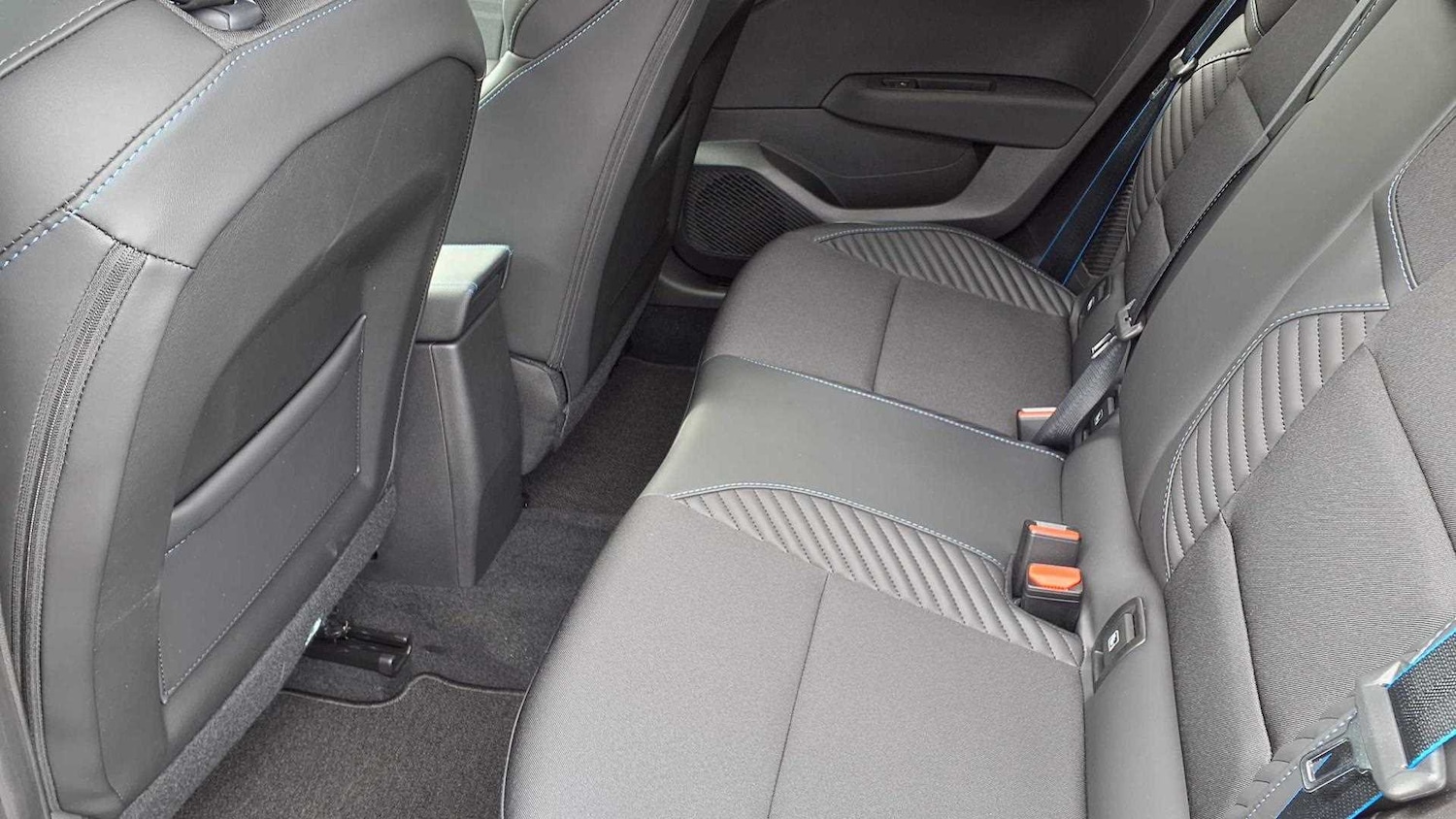 Used Renault Clio for sale - 77857335: Photo 18