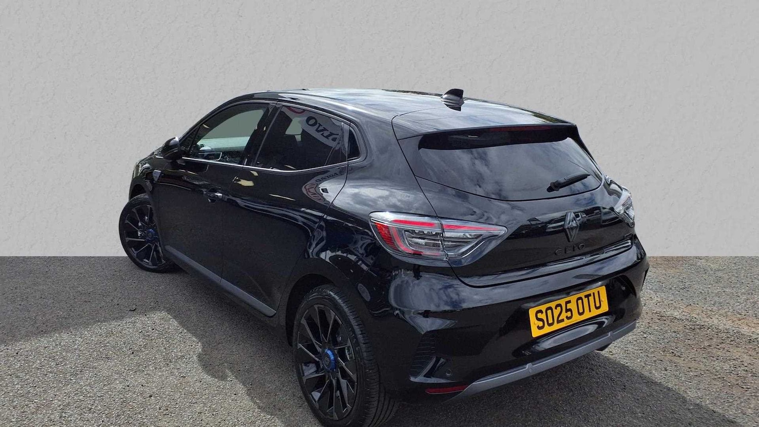 Used Renault Clio for sale - 77857335: Photo 2