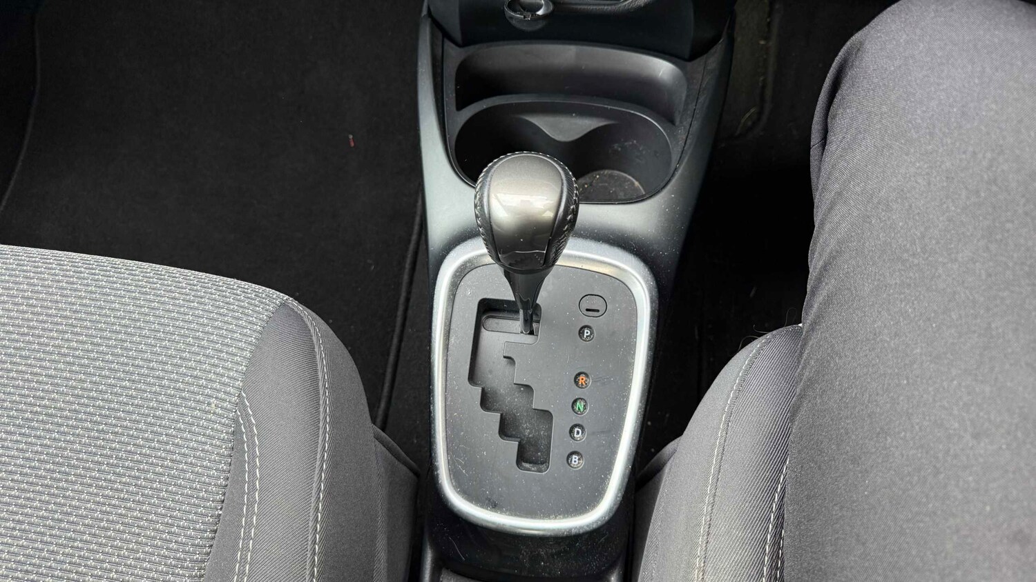 Used Toyota Yaris for sale - 77858295: Photo 12