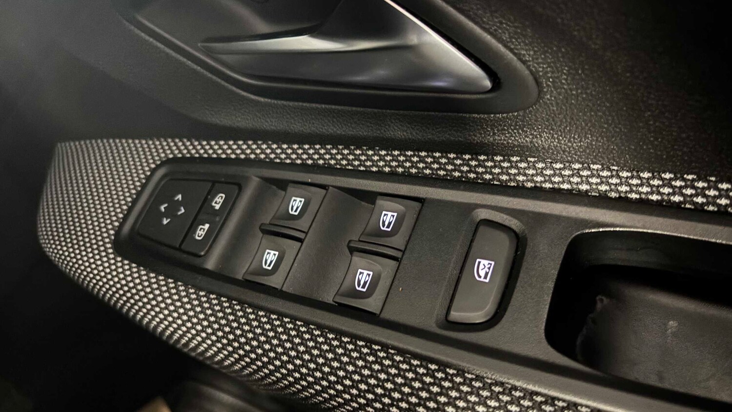 Used Dacia Sandero for sale - 77859918: Photo 15