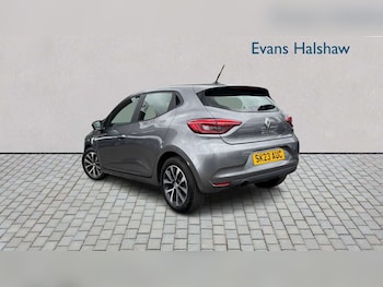Used Renault Clio 2023 for sale - 78604058: Photo