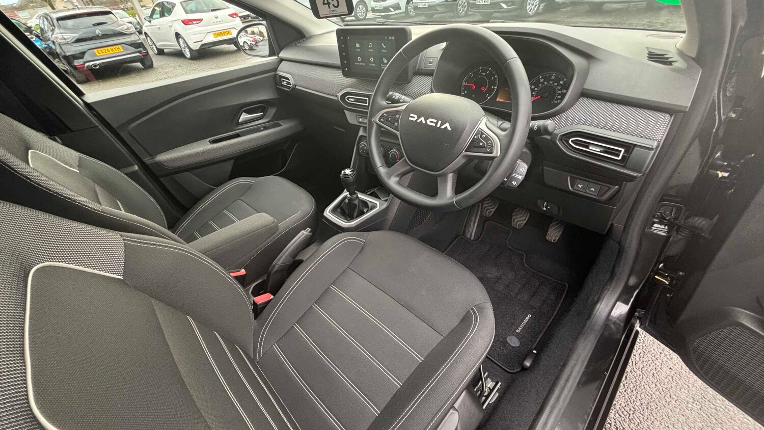 Used Dacia Sandero 2023 for sale - 77857892: Photo 17