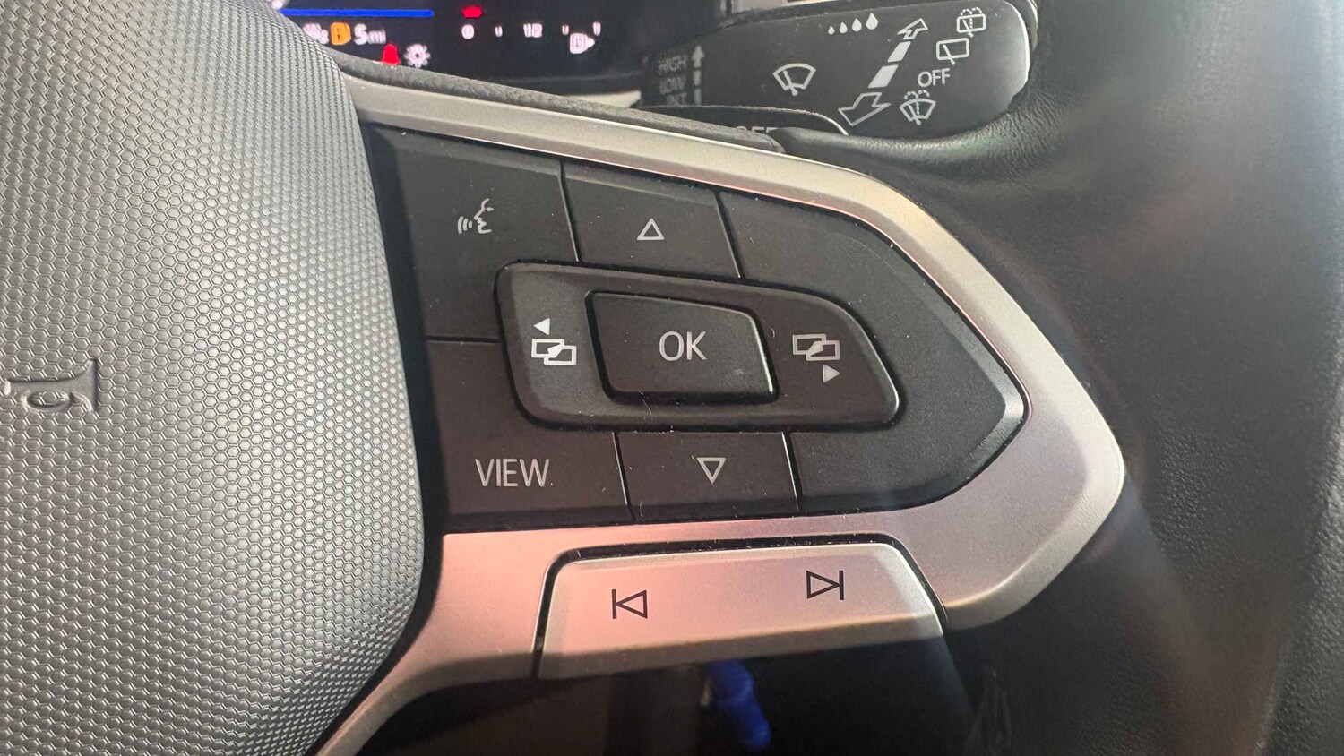 Used Volkswagen T-Roc for sale - 77858685: Photo 17