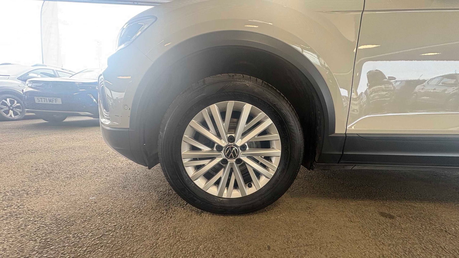 Used Volkswagen T-Roc for sale - 77858685: Photo 5