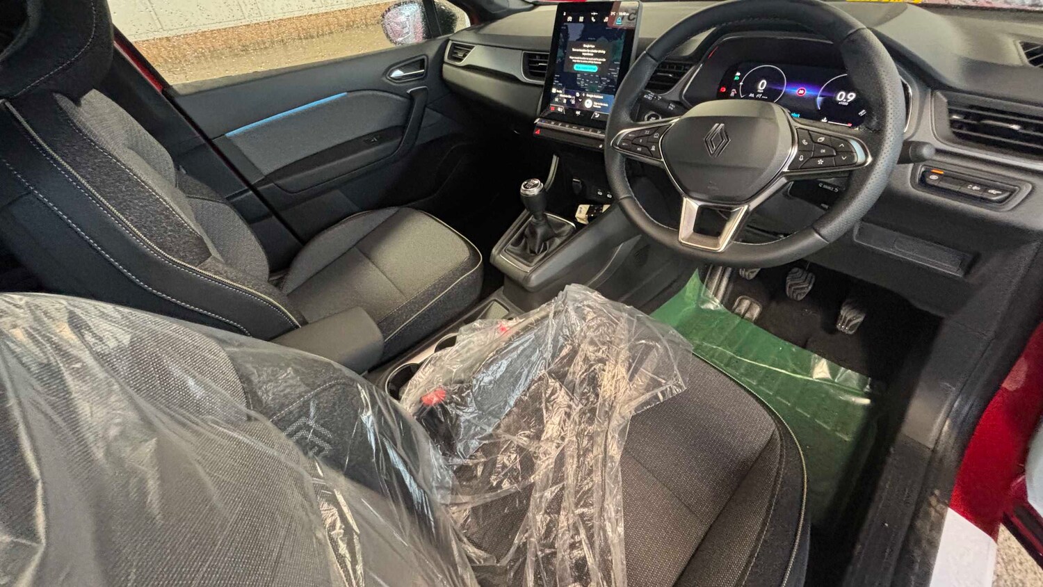 Used Renault Captur for sale - 77860828: Photo 10