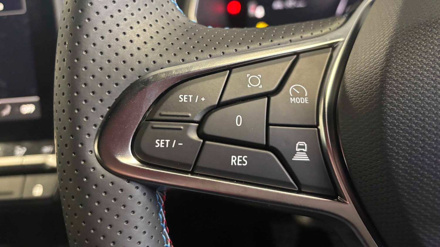 Used Renault Captur for sale - 77860828: Photo 19