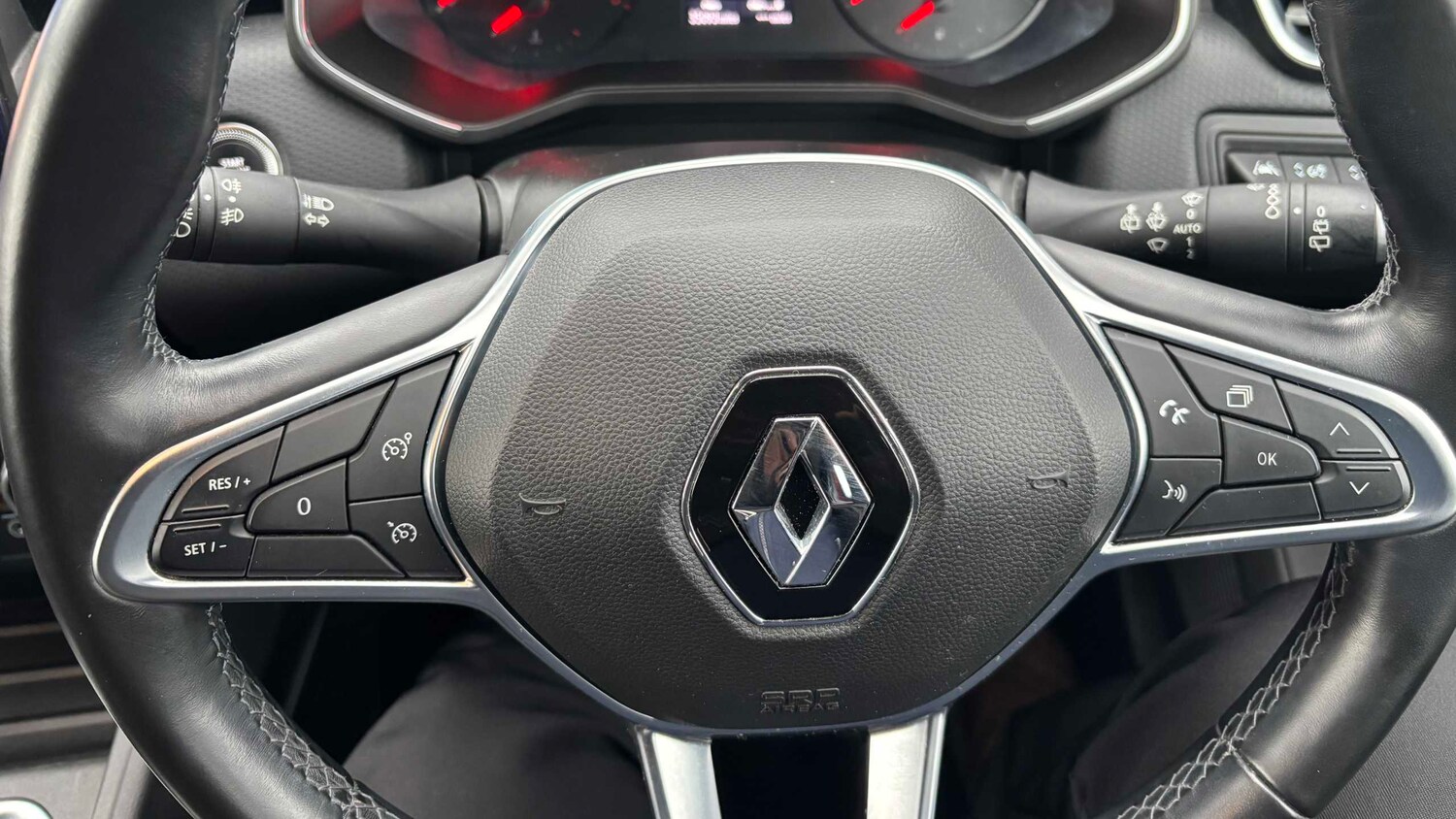 Used Renault Clio 2019 for sale - 77857964: Photo 13