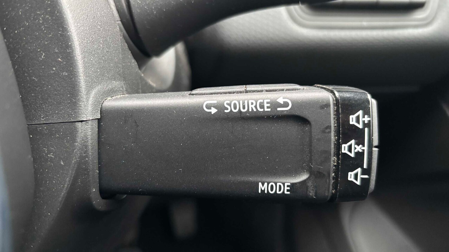 Used Renault Clio 2019 for sale - 77857964: Photo 18