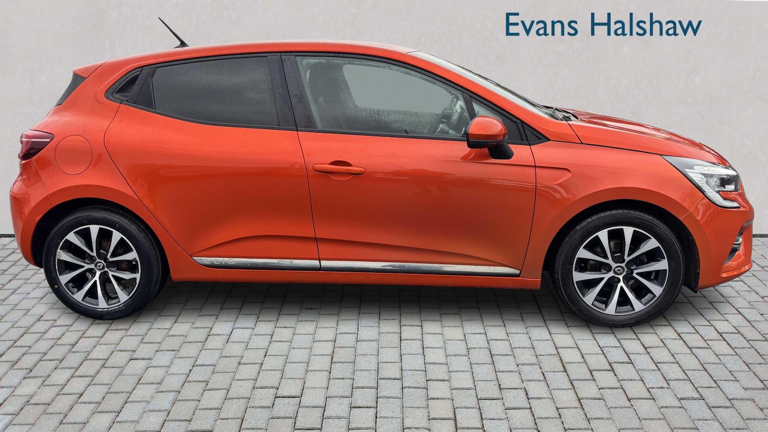 Used Renault Clio 2019 for sale - 77857964: Photo 3